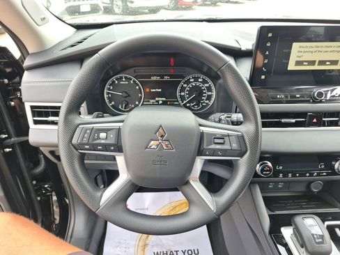 New 2026 Mitsubishi Outlander ES FWD image 14