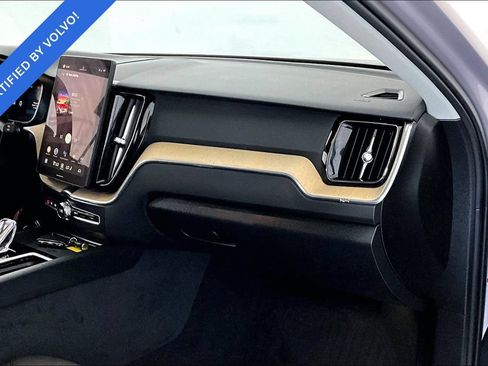 Used 2026 Volvo XC60 B5 Plus AWD/4WD image 18