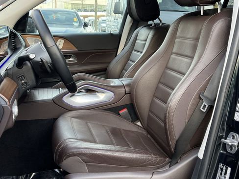 Certified 2023 Mercedes-Benz GLS 450 4MATIC image 11