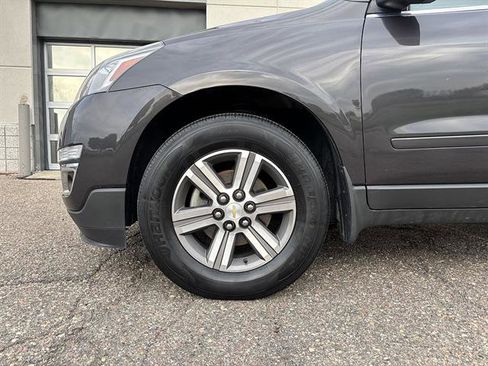 Used 2017 Chevrolet Traverse LT AWD/4WD image 7
