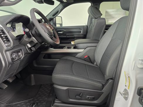 New 2026 RAM 3500 Big Horn AWD/4WD image 19