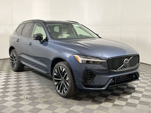 New 2026 Volvo XC60 T8 Ultra w/ Climate Package AWD/4WD image 2