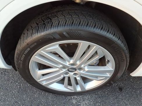 Used 2019 Audi Q5 2.0T Premium Plus w/ Premium Plus Package image 15