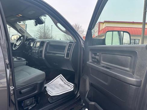 Used 2016 RAM 2500 Tradesman w/ Chrome Appearance Group image 19