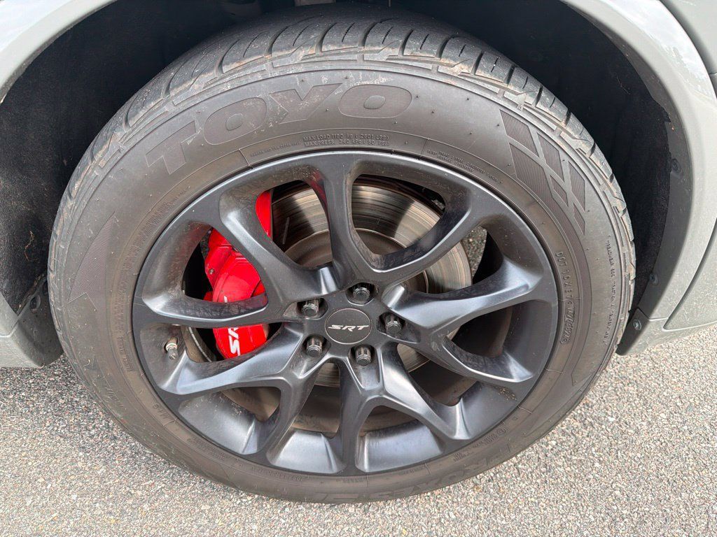 Used 2022 Dodge Durango SRT w/ Technology Group AWD/4WD image 9