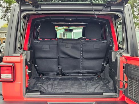 Certified 2018 Jeep Wrangler Unlimited Sport S image 10