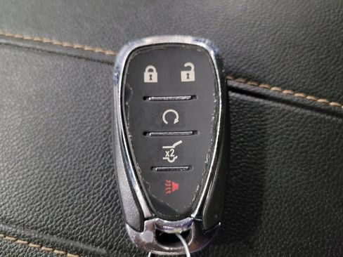 Used 2019 Chevrolet Traverse LT w/ LPO, Floor Liner Package AWD/4WD image 32