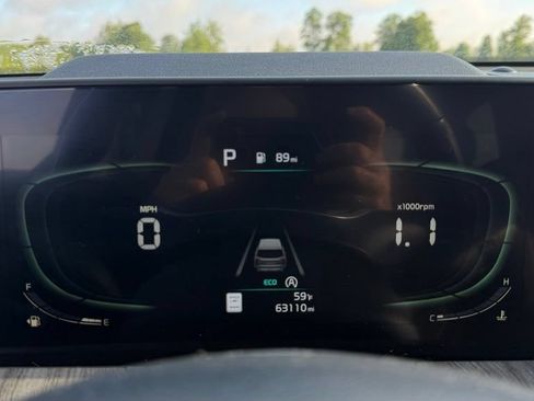 Used 2023 Kia Telluride EX w/ EX Captain's Chair Package AWD/4WD image 14
