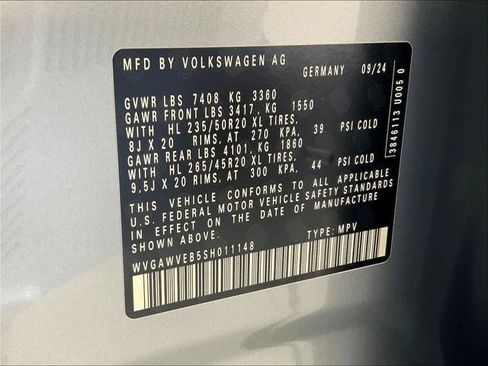 New 2025 Volkswagen ID. Buzz Pro S RWD image 9