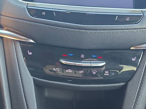 Used 2022 Cadillac XT5 Luxury image 15