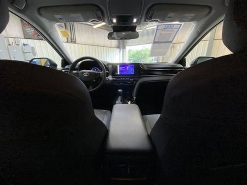 Used 2025 Toyota Camry LE FWD image 20