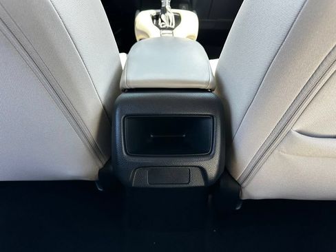 Certified 2024 Honda HR-V LX image 18