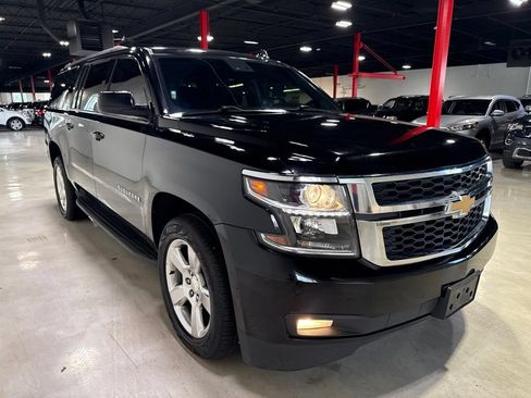 Used 2016 Chevrolet Suburban LT AWD/4WD image 8