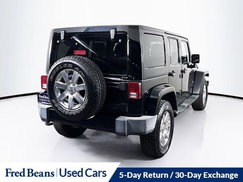 Used 2016 Jeep Wrangler Unlimited Sahara w/ Connectivity Group image 8
