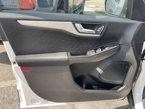 Used 2020 Ford Escape SE AWD/4WD image 3