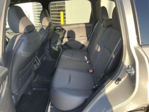 Used 2026 Subaru Forester Premium AWD/4WD image 13