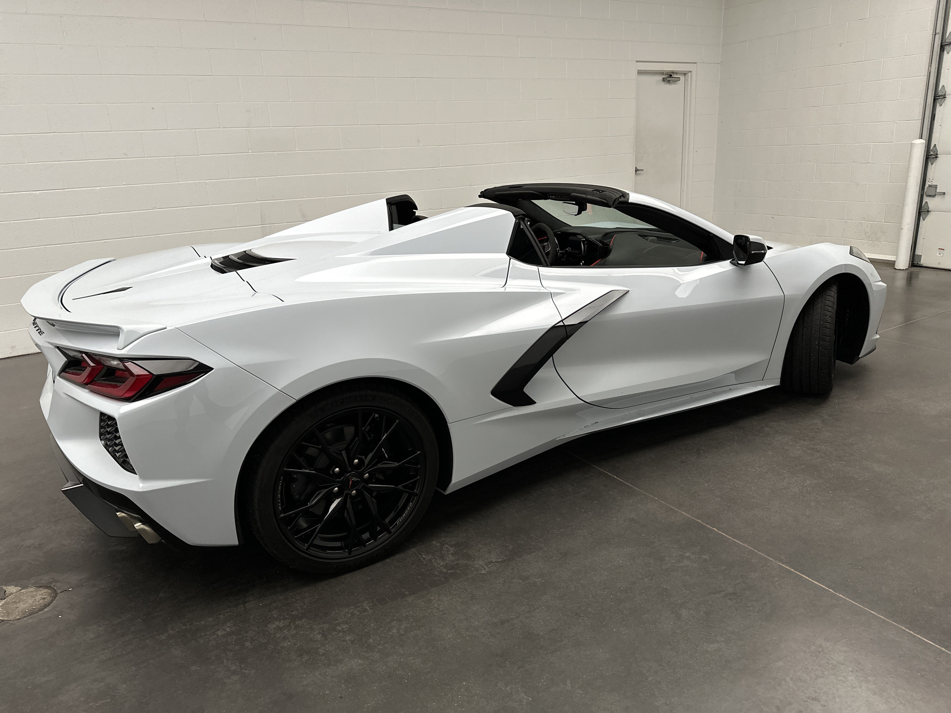 Used 2024 Chevrolet Corvette Stingray Premium Conv w/ 3LT RWD image 44
