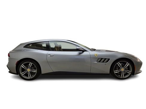 Used 2017 Ferrari GTC4Lusso image 6