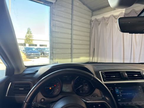 Used 2019 Subaru Outback 2.5i Limited image 23