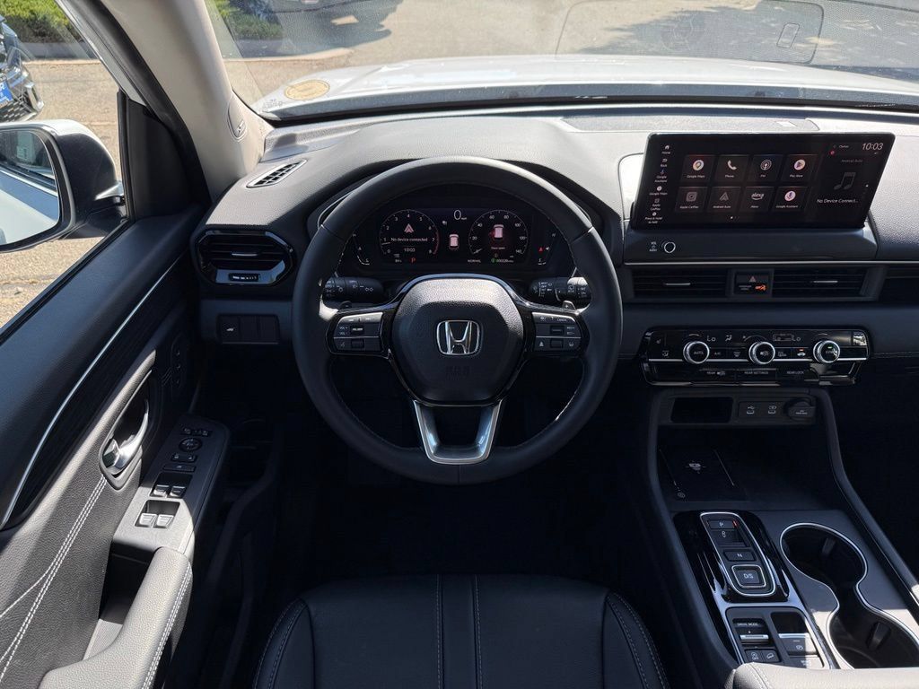 New 2026 Honda Pilot Touring image 3