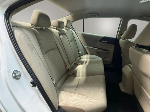 Used 2017 Honda Accord LX image 17