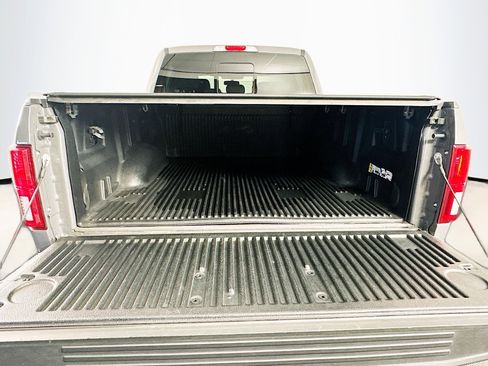 Used 2020 Ford F150 Lariat w/ Equipment Group 502A Luxury AWD/4WD image 28