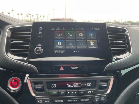 Used 2025 Honda Passport Black Edition image 19