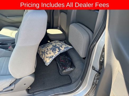 Used 2006 Nissan Frontier XE w/ (G01) XE Preferred Pkg RWD image 7