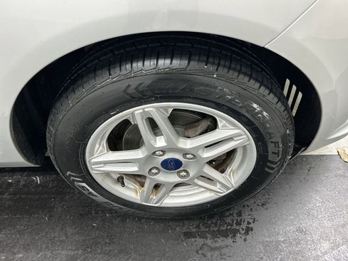 Used 2019 Ford Fiesta SE FWD image 8