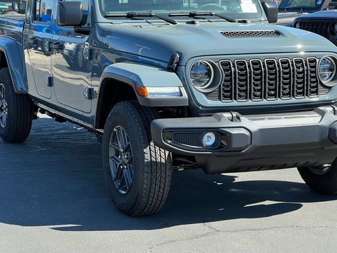 New 2026 Jeep Gladiator Sport AWD/4WD image 10