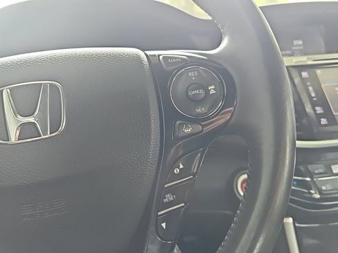 Used 2017 Honda Accord EX-L image 22