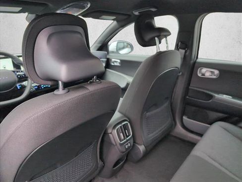 New 2025 Hyundai Ioniq 6 SE image 16