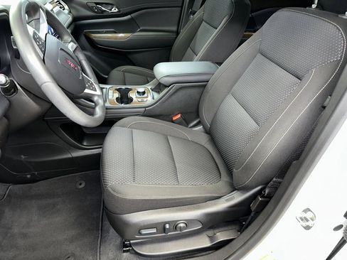 Certified 2023 GMC Acadia SLE w/ Driver Convenience Package image 2