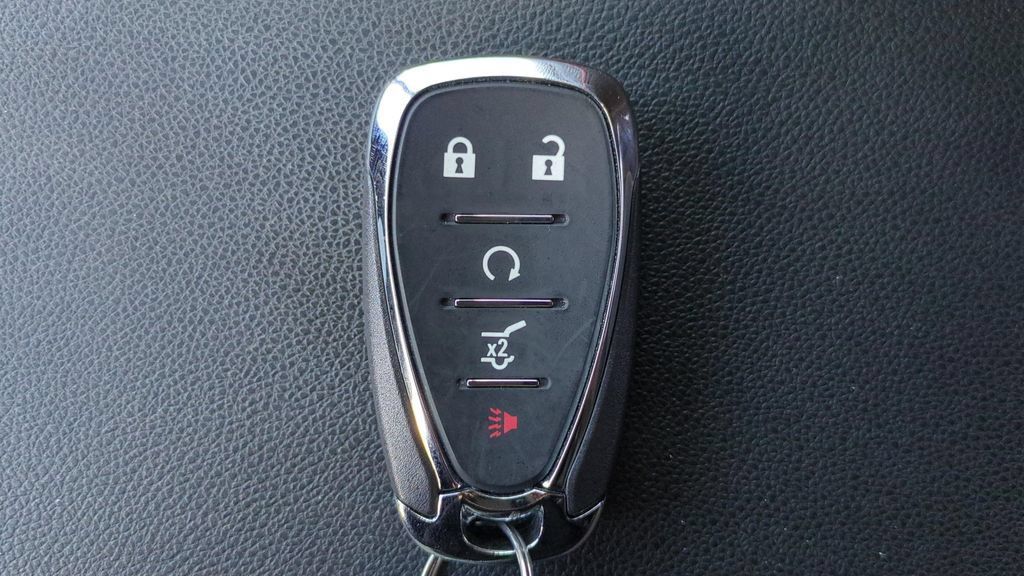 Used 2025 Chevrolet TrailBlazer RS w/ Convenience Package FWD image 26