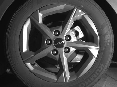 Used 2025 Kia K4 LXS image 14