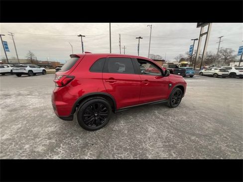 Used 2023 Mitsubishi Outlander Sport LE image 8