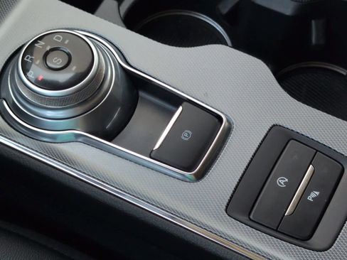 Used 2022 Ford Edge Titanium w/ Equipment Group 301A image 30