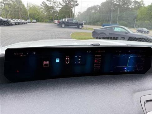 Used 2025 Ford Expedition Max Active AWD/4WD image 11