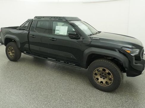 New 2025 Toyota Tacoma Trailhunter image 27