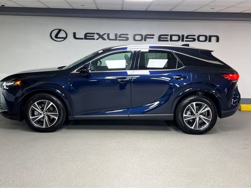 Certified 2025 Lexus RX 350 Premium w/ Convenience Package AWD/4WD image 4