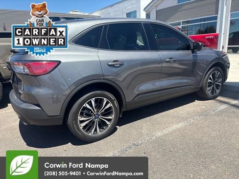Used 2022 Ford Escape SE w/ SE Sport Appearance Package AWD/4WD image 9