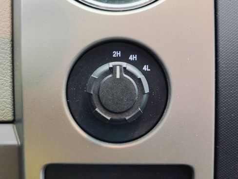 Used 2010 Ford F150 XLT image 4