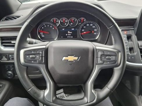 Used 2023 Chevrolet Suburban LS image 18