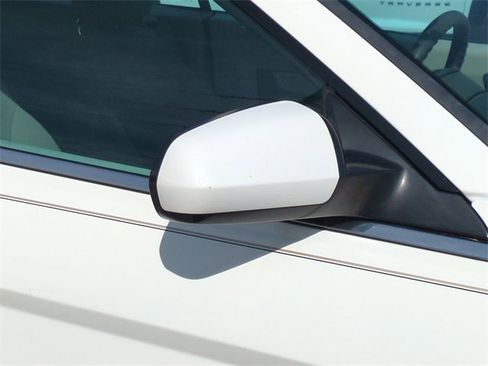 Used 2010 Chrysler Sebring Touring image 12