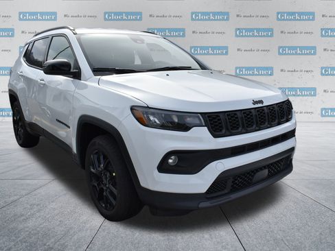 New 2026 Jeep Compass Latitude image 18
