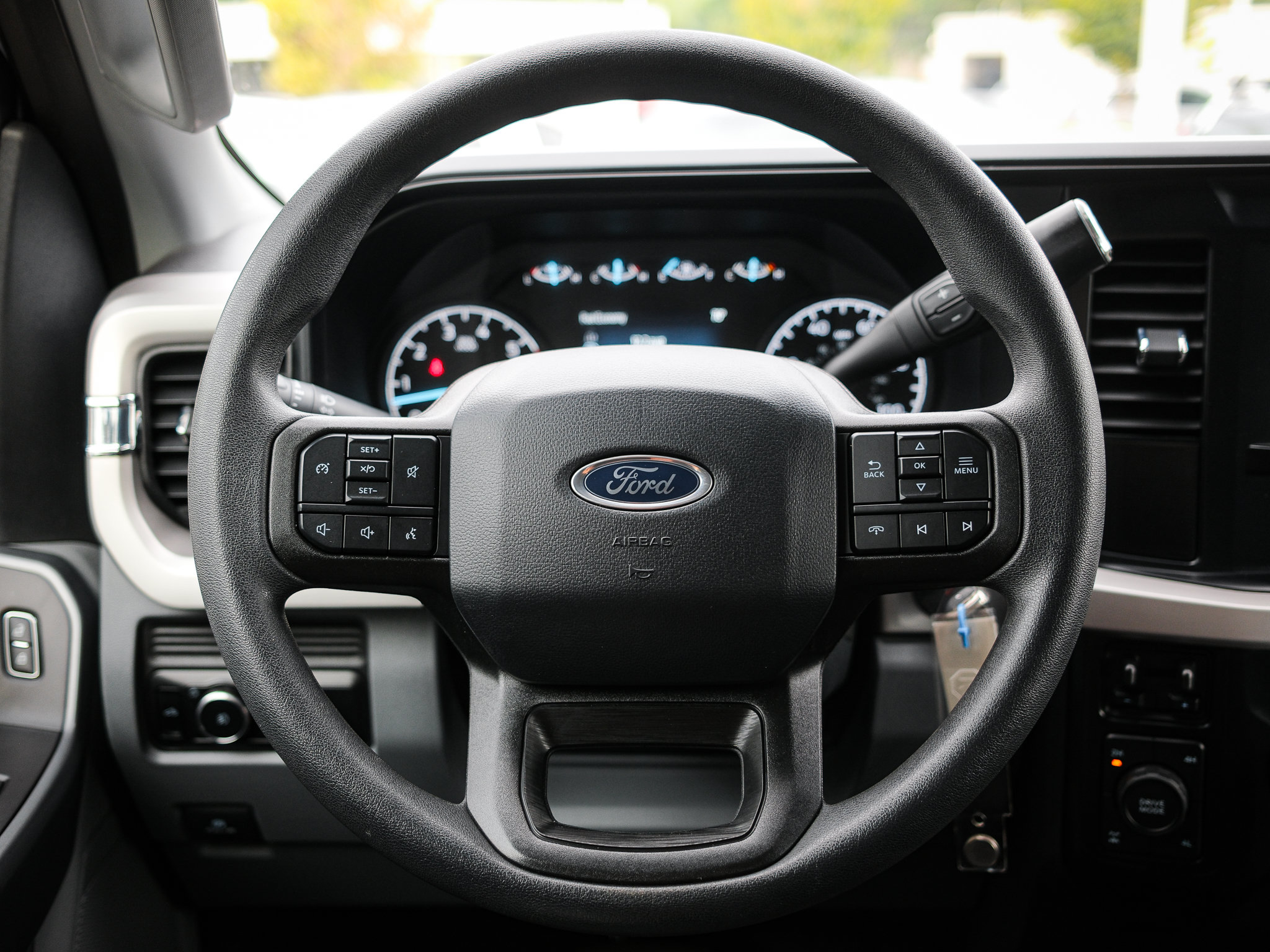 Used 2024 Ford F250 XL w/ STX Appearance Package AWD/4WD image 19