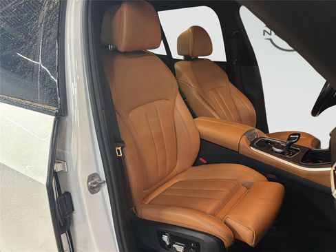 Used 2022 BMW X5 xDrive40i AWD/4WD image 38