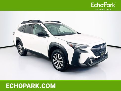 Used 2023 Subaru Outback Premium AWD/4WD image 1