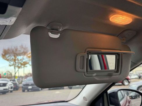 Certified 2025 Nissan Sentra SR w/ SR Premium Package image 33