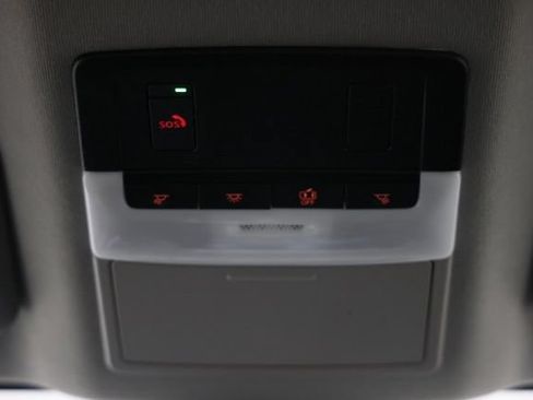 Used 2025 Nissan Sentra SV FWD image 34